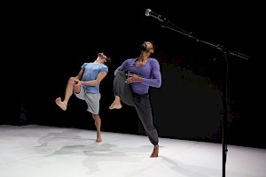 <p>Tabea Martin, Duet for Two Dancers / Photo : Simon Letellier</p>