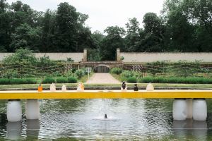 Sarina Scheidegger, ‘Ululoszzhhh’, Le Potager du Roi, 2025 (c) Valentin Duciel / Centre culturel suisse. On tour