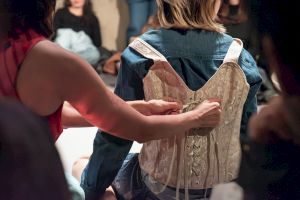 Emma Saba, <em>Jalousie des tempêtes!!</em> © Tristan Savoy / Centre culturel suisse. On tour