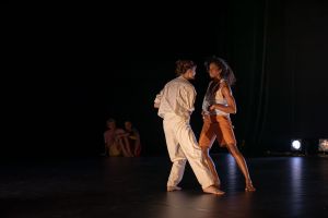 Edouard Hue, Flowers © Pierre-Emilio Médina