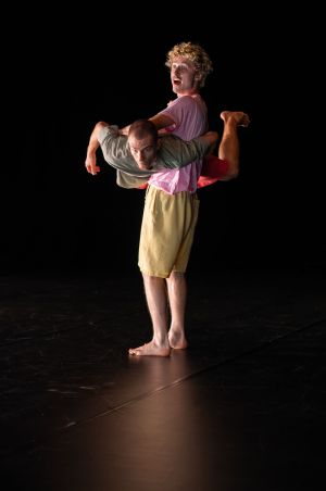 Edouard Hue, Flowers © Pierre-Emilio Médina